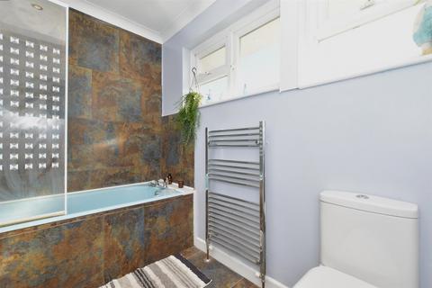 75 Broadmark Lane, Rustington, Littlehampton, BN16 2JA