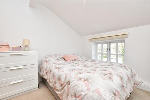 2 bedroom apartment for sale, Church Street, Dorking, Surrey