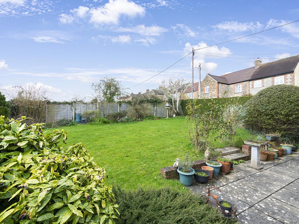 Wick Road, Milborne Port, Somerset, DT9 3 bed detached bungalow £425,000