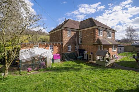 4 bedroom detached house for sale, Hunters Way, Denwood Street, Crundale