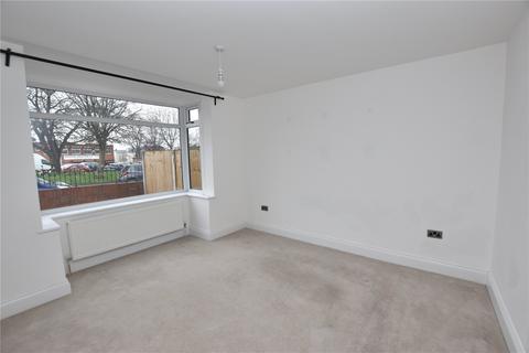 3 bedroom detached house for sale - Grovehall Avenue, Leeds, West Yorkshire