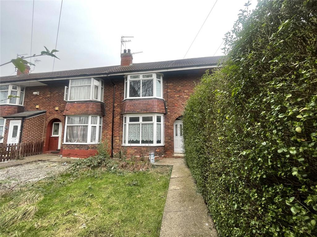 Cranbrook Avenue, Hull, East Yorkshire, HU6 3 bed terraced house £650