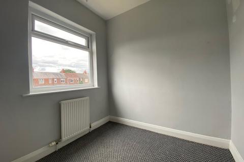 3 bedroom terraced house to rent, Cranbrook Avenue, Hull, East Yorkshire, HU6