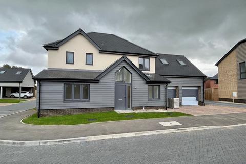 4 bedroom detached house for sale - 18 Appletree Row, Bassingbourn