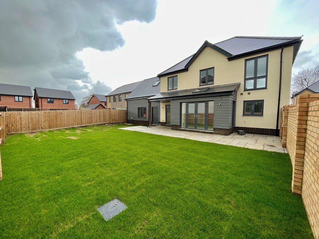 18 Appletree Row, Bassingbourn 4 bed detached house for sale £715,000