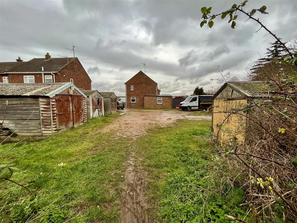 Land at Tithe Road, Chatteris Land £180,000