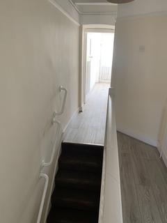 2 bedroom flat to rent - Church Road, London E12
