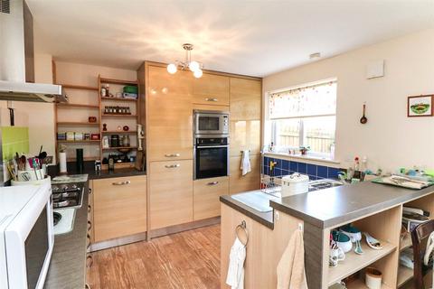 17 Bray Road, Holsworthy, EX22 6FJ