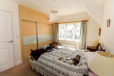 17 Bray Road, Holsworthy, EX22 6FJ