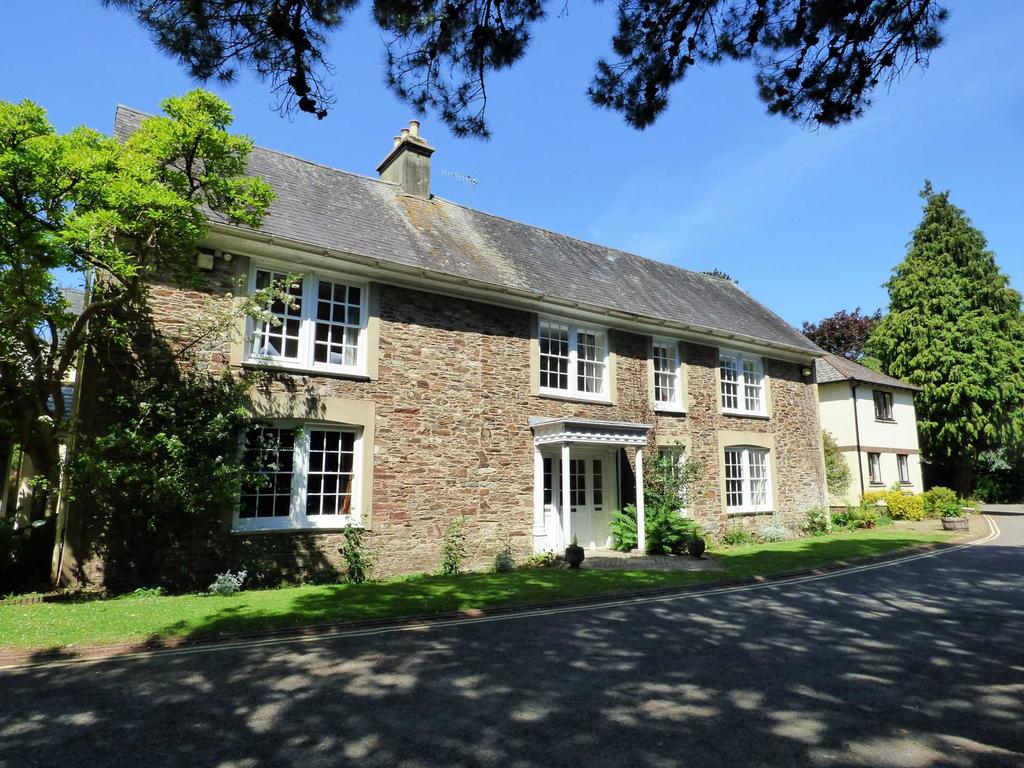 The Manor House, Totnes TQ9 2 bed retirement property £155,000