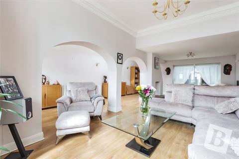 undefined, Parkstone Avenue, Emerson Park, RM11