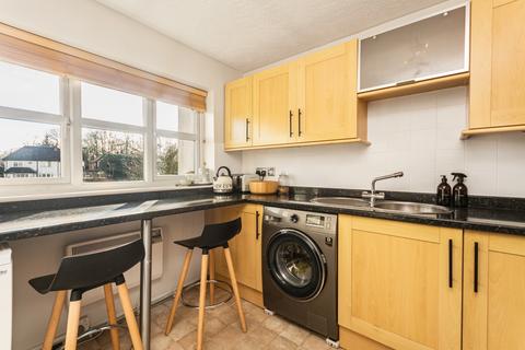 20 Derwent Close, Amersham, HP7 9PG
