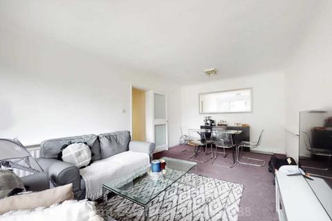 2 bedroom apartment for sale, Claydon Court, Hendon