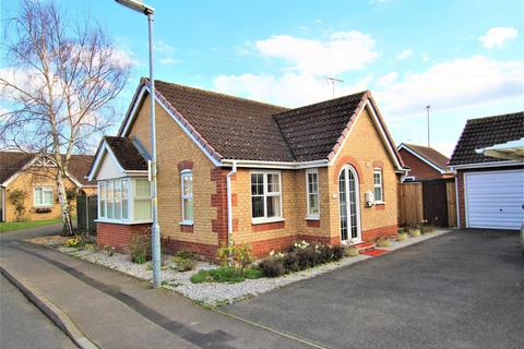 2 bedroom bungalow for sale - Cawood Close, March,