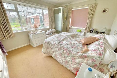 4 Box Tree Avenue, Rustington, Littlehampton, BN16 2RA