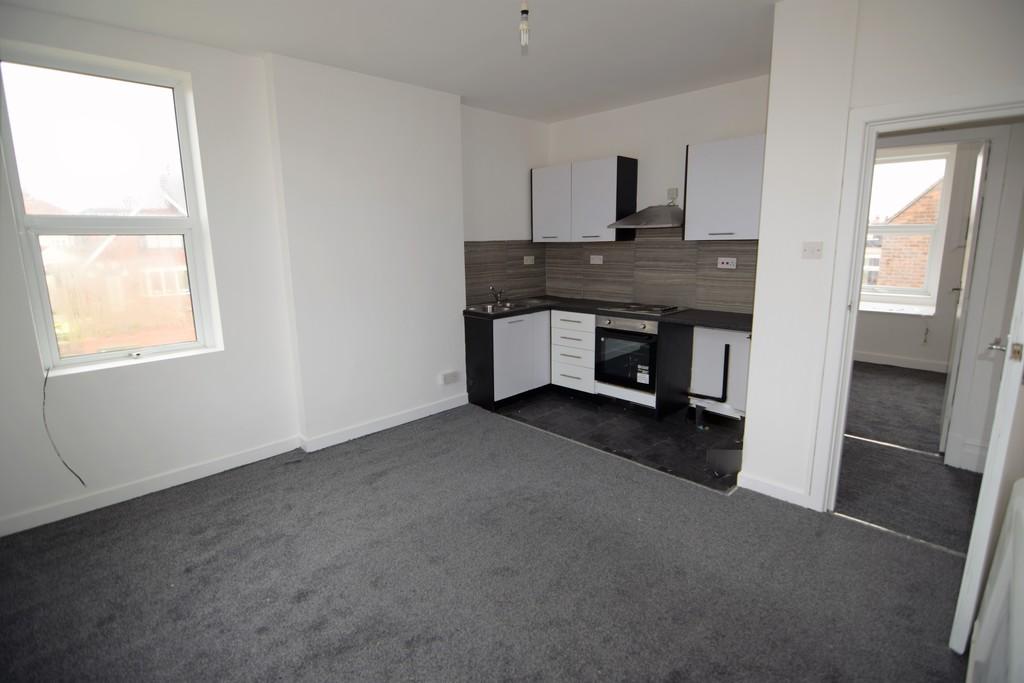Red Bank Road, Bispham, Blackpool 1 bed flat £433 pcm (£100 pw)