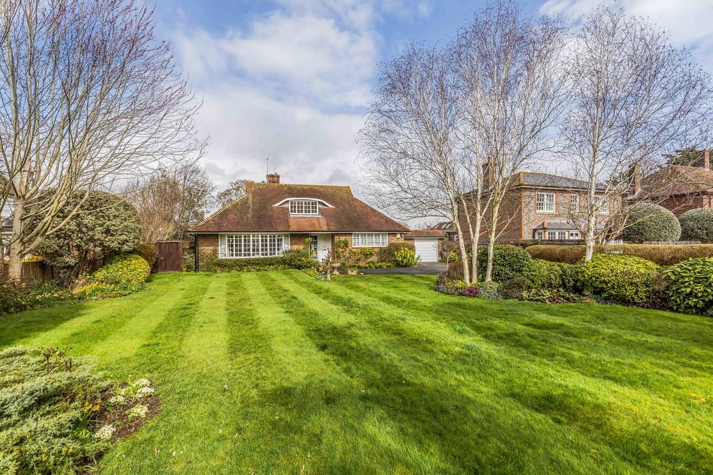 Westgate, Chichester 3 bed detached house for sale £1,250,000