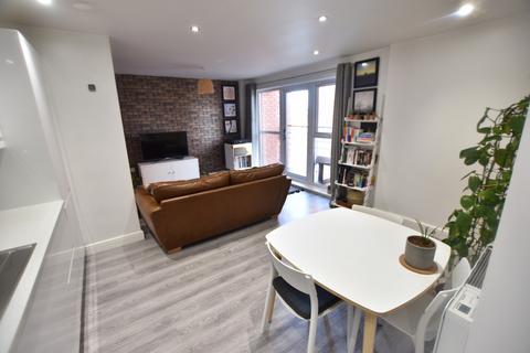 2 bedroom apartment for sale - Wharf View, Chester