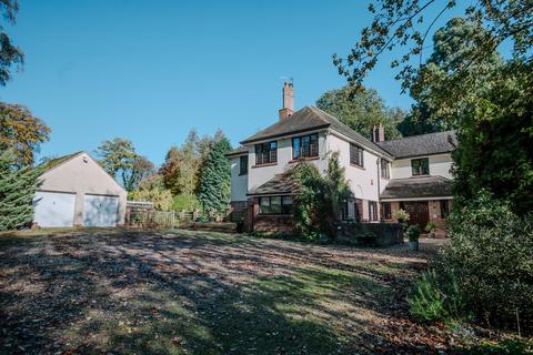 5 bedroom detached house for sale, St. Mary's Lane, Louth LN11 0DT