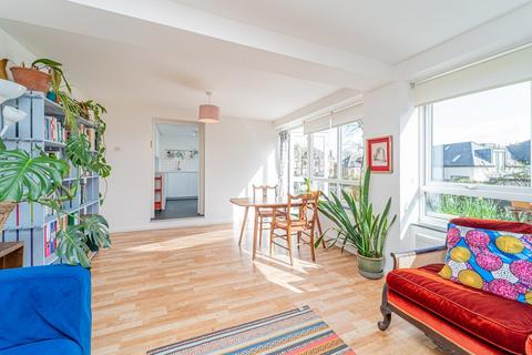 Flat 1, Phoenix House Waverley Road, Hornsey, London, N8 9QU