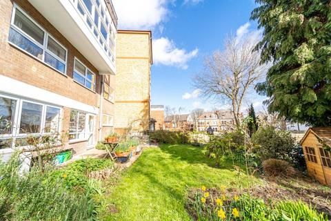Flat 1, Phoenix House Waverley Road, Hornsey, London, N8 9QU