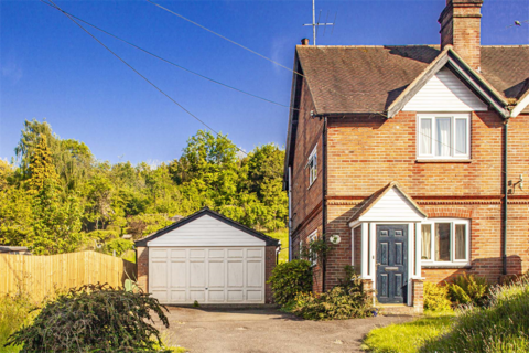 Yew Tree Cottage The Coombe, Streatley, Reading, RG8 9QL