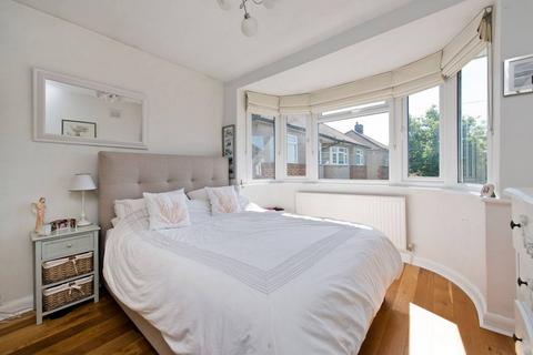 2 bedroom maisonette for sale - Holmesdale Close, South Norwood, London, SE25