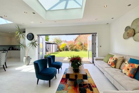 4 bedroom detached house for sale, Arbuthnot Lane, Bexley