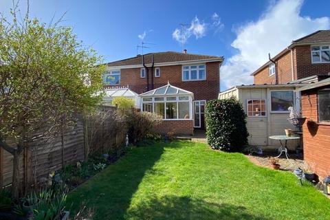 24 Fernheath Way, Dartford, DA2 7PF