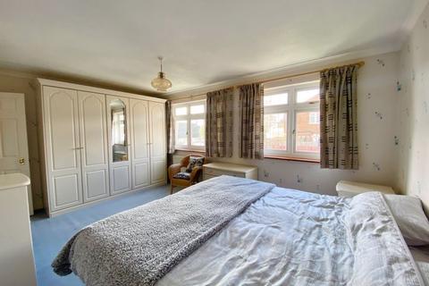 24 Fernheath Way, Dartford, DA2 7PF