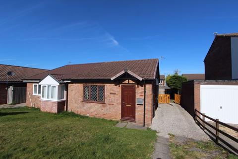 2 bedroom semi-detached bungalow for sale - Fron Uchaf, Upper Colwyn Bay