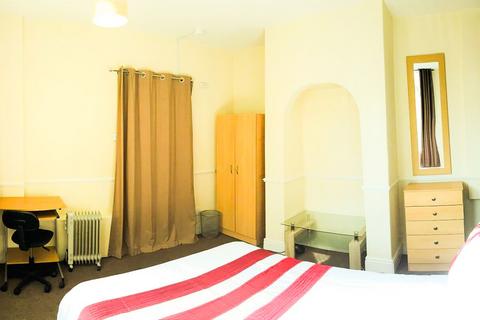 1 bedroom flat to rent, 58 Back Flat High Street High Street, Lincoln, Lincolnsire, LN5 8AH