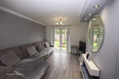 57 Greatfield Road, Manchester, M22 9RZ