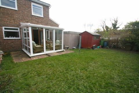 15 Canberra Road, Worthing, BN13 3HH
