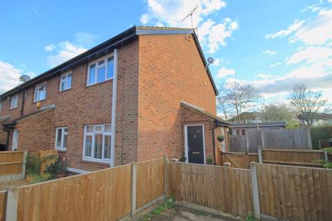37 Nicholas Close, Greenford, UB6 9UH