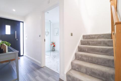 2 bedroom detached house for sale - Wycombe Avenue, Benfleet