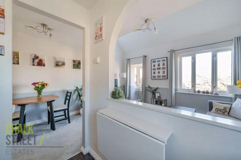 13 Pasteur Drive, Harold Wood, Romford, RM3 0ZD