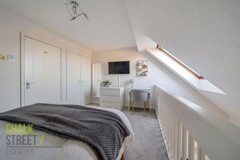 13 Pasteur Drive, Harold Wood, Romford, RM3 0ZD