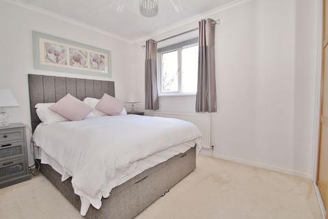 75 Oxlease, Witney, OX28 3QY