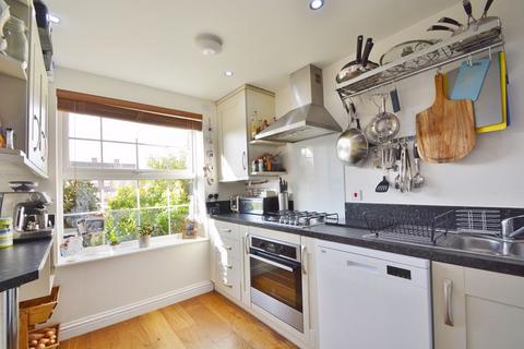 19 Augustine Way, Thame, OX9 3EA