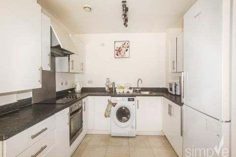 2 bedroom flat to rent, Spa House, 48 Varcoe Gardens, Hayes
