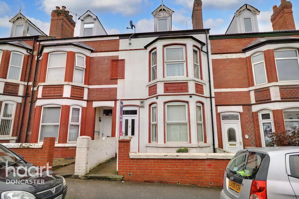St Vincent Avenue, Wheatley, Doncaster 5 bed terraced house for sale