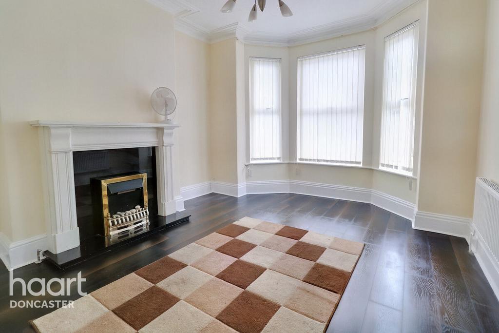 St Vincent Avenue, Wheatley, Doncaster 5 bed terraced house for sale