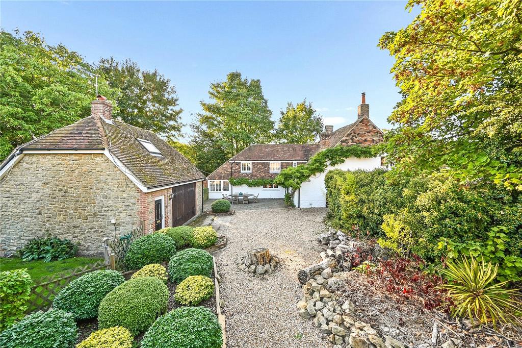 The Street, WillesboroughLees, Ashford, Kent, TN24 5 bed detached