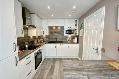 8 Middlepeak Way, Handsworth, Sheffield, S13 9DL