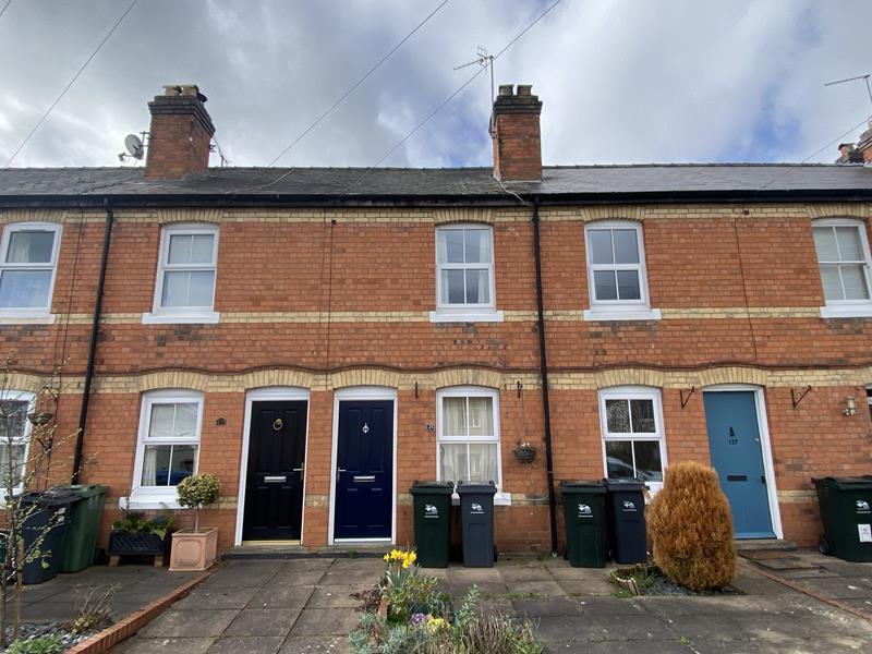 125 Belmont Road, Malvern... 2 bed terraced house £150,000