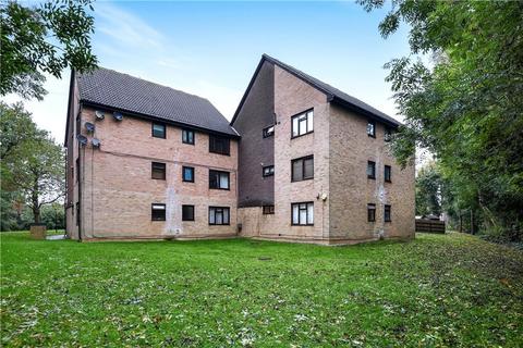 106 Peerless Drive, Harefield, Uxbridge, UB9 6JQ