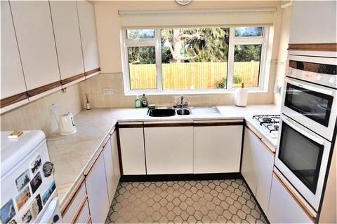 5 Lankton Close, Beckenham, BR3 5DZ