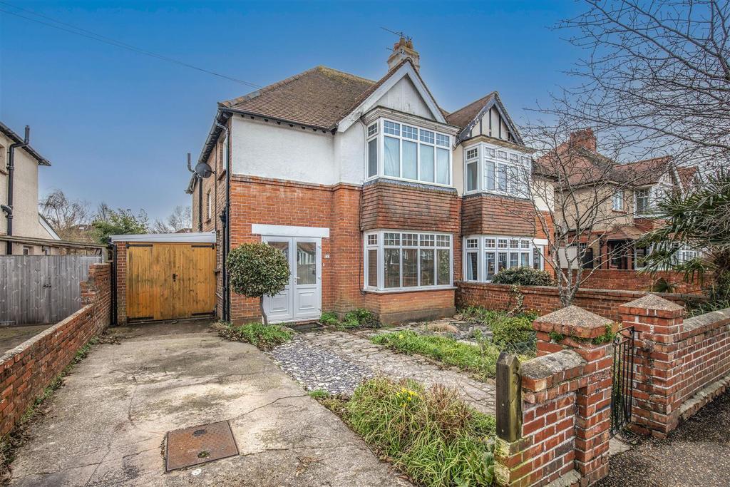 5 Woodmancote Road-1.jpg