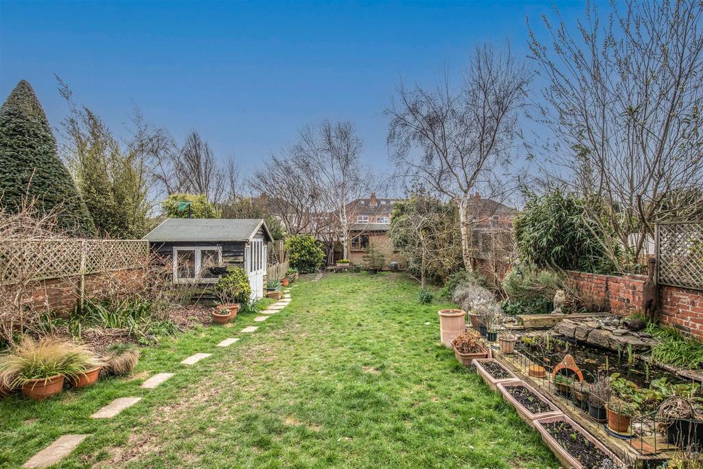 5 Woodmancote Road-11.jpg